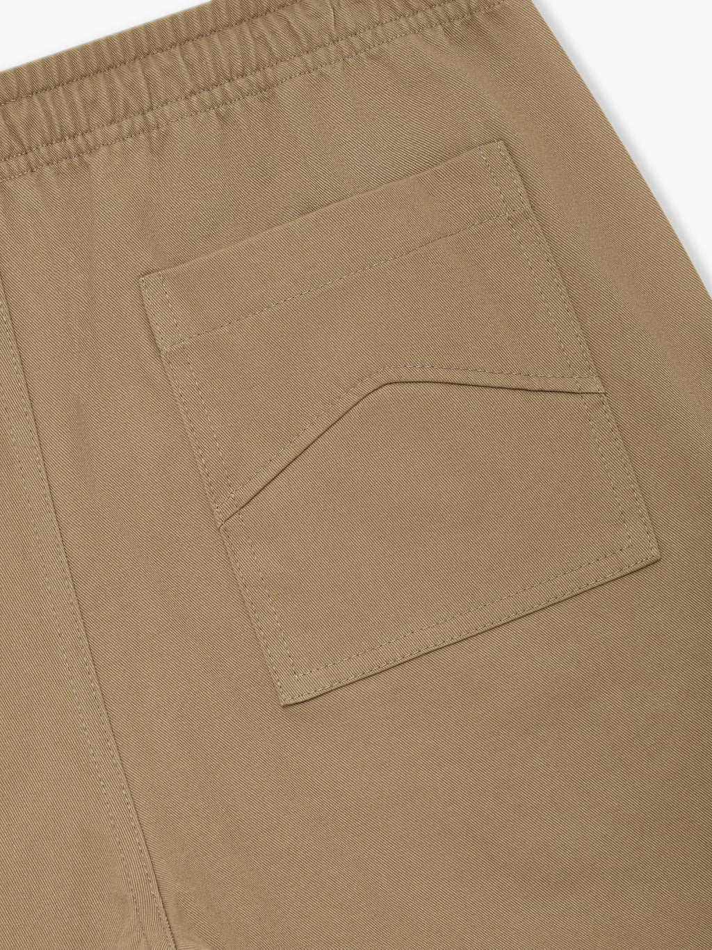 CLASSIC TWILL LOGO SHORT - KHAKI \/ WHITE